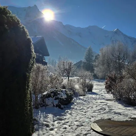 Апартаменты Alpine Escape Mont Blanc At Your Window *