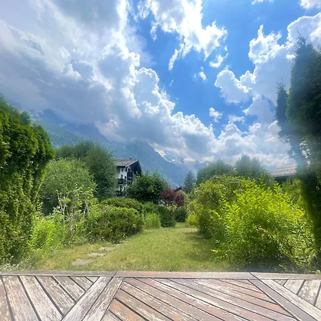 Апартаменты Alpine Escape Mont Blanc At Your Window Шамони
